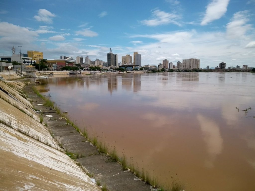 Nível do Rio Paraíba do Sul em Campos sobe mais de um metro em 24 horas; Em Itaperuna, Muriaé