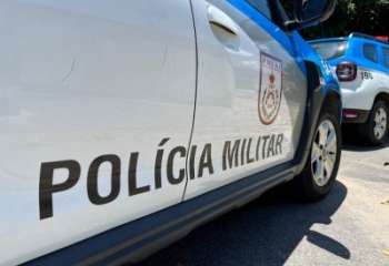 Homem atira na própria perna e inventa assalto para escapar de prisão por porte de arma