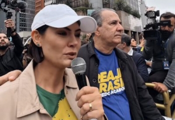 Michelle Bolsonaro admite que pode disputar as eleições de 2026