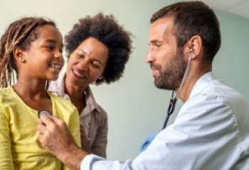 Ministério da Saúde anuncia a chegada de mais de 320 médicos especialistas