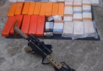 PM prende homem com drogas e fuzil durante ação 