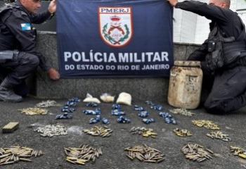 PM apreende munições de fuzil e drogas em Guarus 