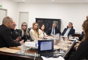 TRE-RJ realiza reunião para viabilizar voto de presos provisórios nas Eleições 2026