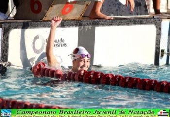 Nadadora de Campos conquista Bicampeonato Brasileiro Juvenil em Vitória