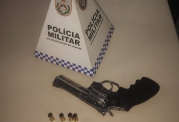 Militar reage a disparos e atira em suspeito durante confusão em casa de shows em Campos