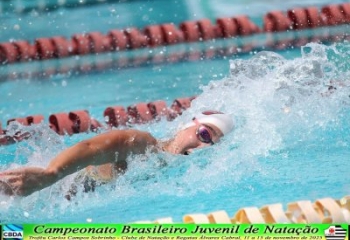 Nadadora Campista conquista três medalhas de ouro no Campeonato Brasileiro de Natação