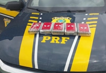 Criminoso foge e PRF apreende drogas dentro de carro na BR-356 