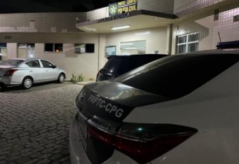 Homem morre após ser atropelado por carro na BR-101 em Campos 