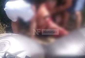 Colisão entre carro e moto deixa homem em estado grave em SJB