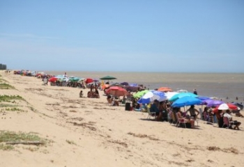 Vigilância Sanitária alerta para o consumo de alimentos vendidos nas praias