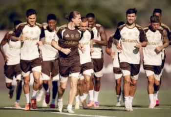 Elenco profissional do Flamengo se reapresenta nesta segunda