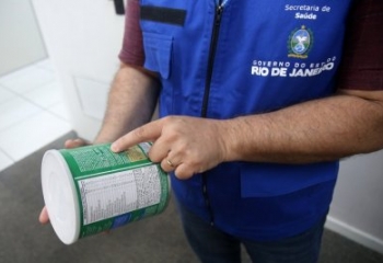 Anvisa ordena retirada de fórmulas infantis das marcas Nan e Nestogeno após risco de contaminação