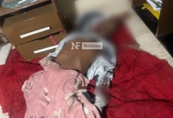 Homem é morto a tiros dentro de residência