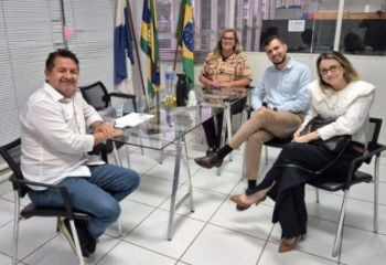 Ompetro debate aprimoramento da gestão de recursos do petróleo com municípios da região