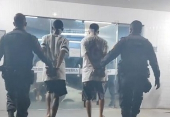 Chefe do tráfico é preso com duas pistolas e tenta subornar PMs durante abordagem, em Campos