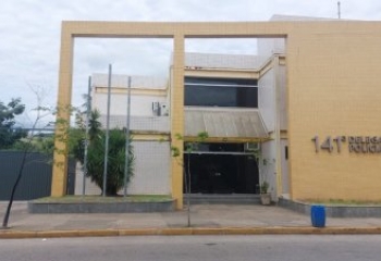 Polícia investiga assassinato de mulher dentro de residência 