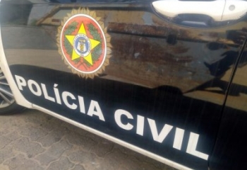 Polícia prende homem por armazenamento de conteúdo de estupro infantil