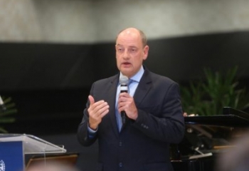 Governo exonera mais 94 servidores e cortes já chegam a 638