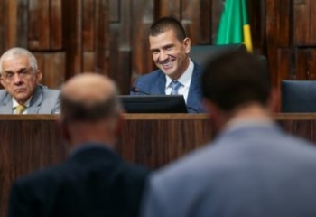 Alerj realiza primeira sessão sob a presidência de Douglas Ruas