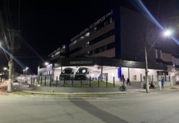 Queda de moto deixa adolescente em estado grave na RJ 158