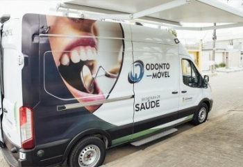 Projeto Educar Sorrindo inicia atendimentos com Odontomóvel