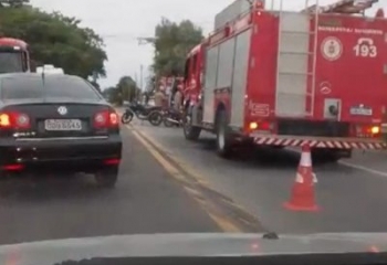 Acidente entre duas motos deixa 3 feridos na BR-101 em Guarus