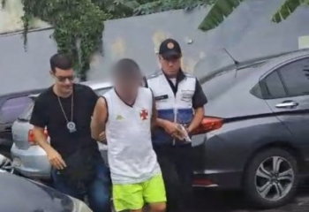 Homem com mandado de prisão por homicídio é capturado no Centro de Campos