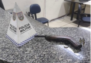 PM apreende arma de fabricação caseira após denúncias em SJB 