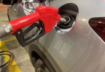Governo publica decreto com subsídio de R$ 0,44 por litro da gasolina