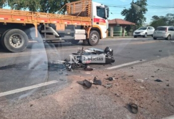 Colisão entre carro e moto deixa homem ferido na BR-101 em Campos