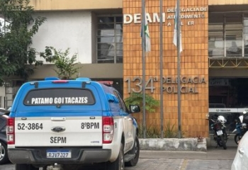 Trio armado invade casa e rouba joias e dinheiro na Baixada Campista 