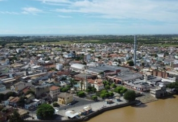 Carla Caputi cobra concessionária após interrupções no fornecimento de energia em SJB