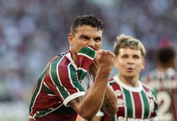 Fluminense anuncia o retorno do zagueiro Thiago Silva 