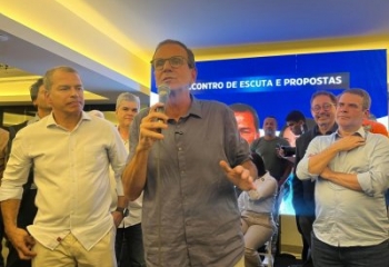 Eduardo Paes busca apoio do prefeito de Campos e brinca: 