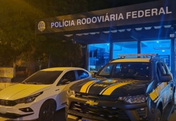 Carro furtado há menos de uma semana é recuperado pela PRF em Campos