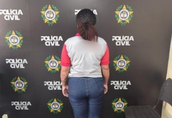 Mulher foragida da Justiça do Maranhão é presa em supermercado em Campos