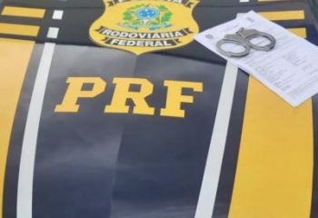 PRF prende homem com mandado de prisão em aberto na BR-101, em Campos