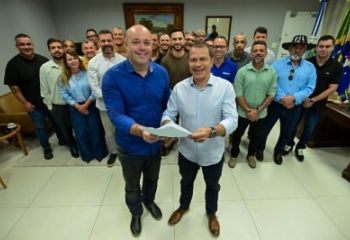 Prefeito Frederico Paes anuncia recomposição salarial para servidores 