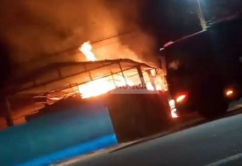 Bombeiros controlam incêndio em cerâmica na Baixada Campista