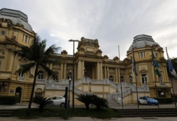 Governo do RJ exonera 30 servidores e troca diretoria do Rio Metrópole após operação do MP