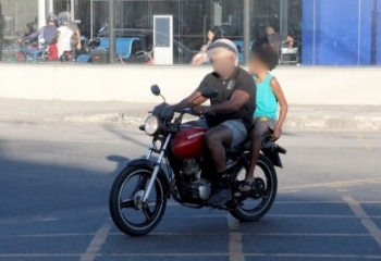Guarda Municipal orienta sobre regras para transporte de crianças em motocicletas