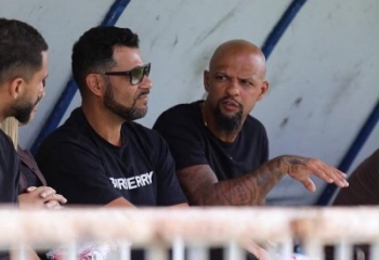Felipe Melo acompanha de perto os últimos ajustes do Americano para a final deste sábado