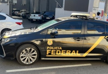 Operação conjunta da PF e PM prende foragido por homicídio em rodoviária 