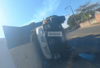 Jovem morre após tombamento de caminhão em Campos