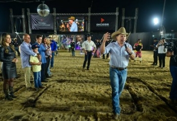 Prefeito Frederico Paes participa da abertura do rodeio e inaugura pavilhão na ExpoAgro 