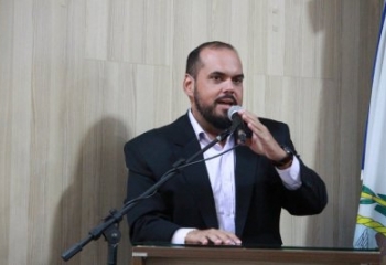 Marquinho Bacellar registra candidatura, mas admite futuro incerto nas eleições