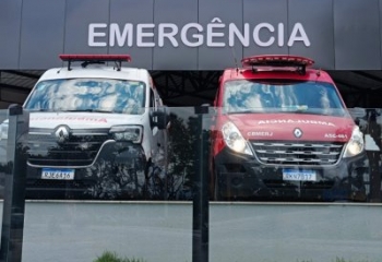 Motociclista fica gravemente ferido em acidente com carro em Guarus 