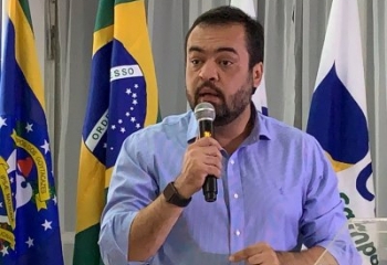 Cláudio Castro é alvo de buscas da PF na Operação Sem Refino 2