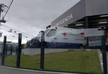 Homem diz ter sido baleado ao fugir de assaltantes, em Campos