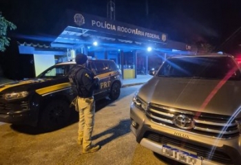 Caminhonete furtada há cinco dias é recuperada pela PRF na BR-101, em Campos